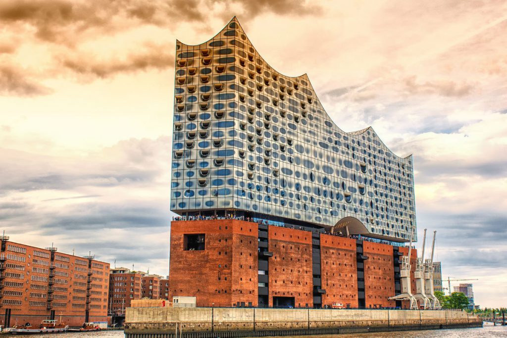 Blick auf die Elbphilharmonie