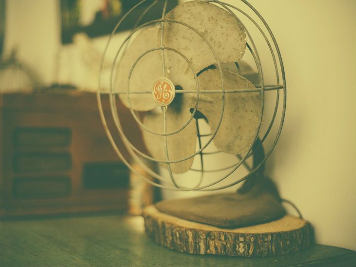 Du willst direkte Abk&uuml;hlung? Dann lege dir einen Tischventilator zu.