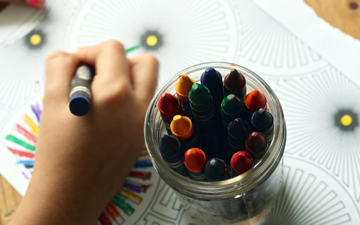 Kinderbeschäftigung malen