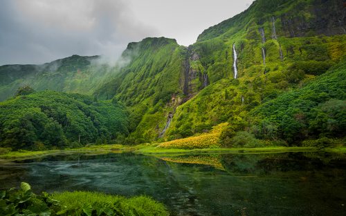 Wasserfall auf Flores, Azoren